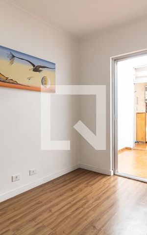 Casa à venda com 200m², 3 quartos e 2 vagas Casa à venda com 200m², 3 quartos e 2 vagasQuarto 3