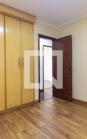 Casa à venda com 200m², 3 quartos e 2 vagas Casa à venda com 200m², 3 quartos e 2 vagasQuarto 2