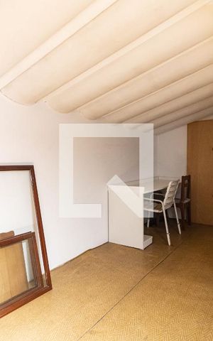Casa à venda com 200m², 3 quartos e 2 vagas Casa à venda com 200m², 3 quartos e 2 vagasQuarto de Serviço