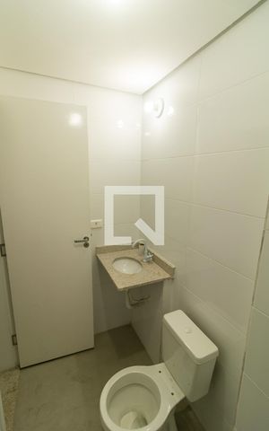 Apartamento à venda com 40m², 2 quartos e sem vaga Apartamento à venda com 40m², 2 quartos e sem vagaBanheiro