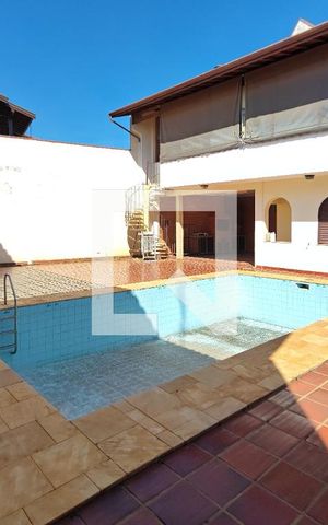 Casa de condomínio à venda com 600m², 6 quartos e 7 vagasPiscina - Quintal
