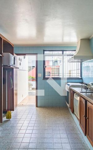 Casa para alugar com 400m², 3 quartos e 1 vagaCozinha