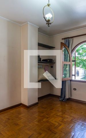 Casa para alugar com 400m², 3 quartos e 1 vagaQuarto 1