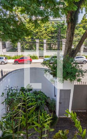 Casa para alugar com 400m², 3 quartos e 1 vagaVista