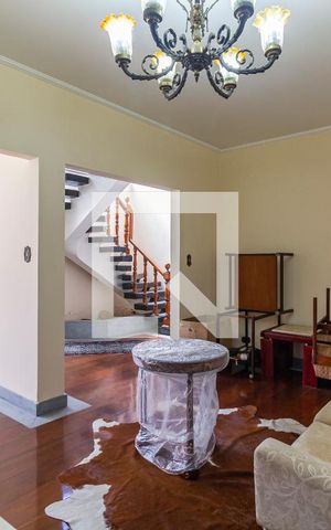 Casa para alugar com 400m², 3 quartos e 1 vagaSala