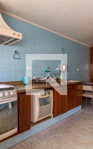 Casa para alugar com 400m², 3 quartos e 1 vagaCozinha