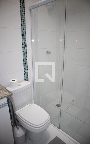 Casa à venda com 100m², 3 quartos e 2 vagasBanheiro 2