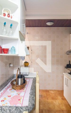 Apartamento à venda com 43m², 2 quartos e sem vagaCozinha e Área de Serviço