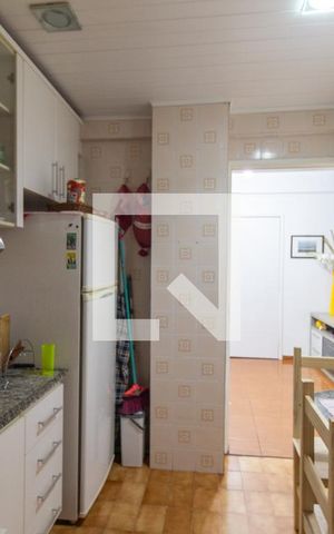 Apartamento à venda com 43m², 2 quartos e sem vagaCozinha e Área de Serviço