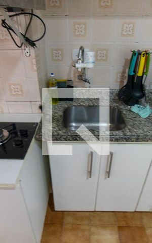 Apartamento à venda com 43m², 2 quartos e sem vagaCozinha e Área de Serviço