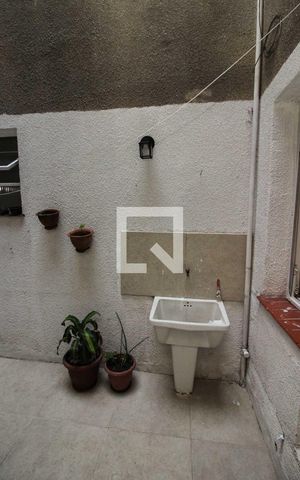 Apartamento à venda com 75m², 2 quartos e sem vaga Apartamento à venda com 75m², 2 quartos e sem vagaÁrea de Serviço