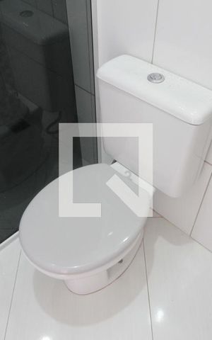 Casa para alugar com 180m², 3 quartos e 2 vagasBanheiro Social