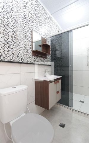 Casa para alugar com 180m², 3 quartos e 2 vagasBanheiro da Suite