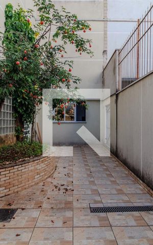 Casa à venda com 350m², 3 quartos e 2 vagas Casa à venda com 350m², 3 quartos e 2 vagasÁrea Externa