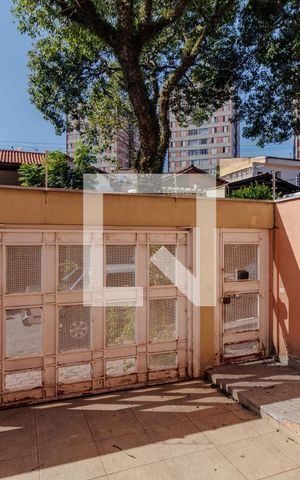 Casa à venda com 350m², 3 quartos e 2 vagas Casa à venda com 350m², 3 quartos e 2 vagasVista da Sala