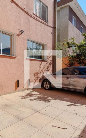 Casa à venda com 350m², 3 quartos e 2 vagas Casa à venda com 350m², 3 quartos e 2 vagasÁrea Externa