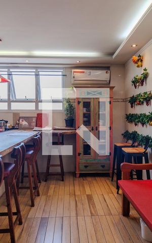 Casa à venda com 350m², 3 quartos e 2 vagas Casa à venda com 350m², 3 quartos e 2 vagasCozinha