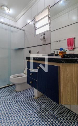 Casa à venda com 350m², 3 quartos e 2 vagas Casa à venda com 350m², 3 quartos e 2 vagasBanheiro