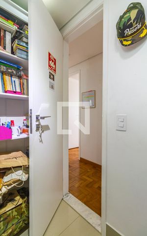Apartamento à venda com 82m², 2 quartos e 1 vagaEscritório