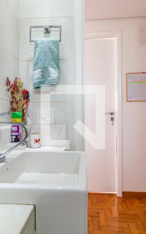 Apartamento à venda com 82m², 2 quartos e 1 vagaBanheiro Social