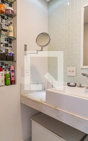 Apartamento à venda com 82m², 2 quartos e 1 vagaBanheiro da Suíte