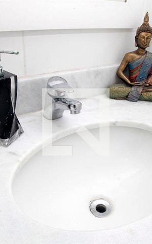 Apartamento para alugar com 200m², 3 quartos e 3 vagasBanheiro Quarto 1 Suíte