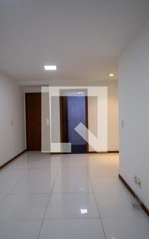 Apartamento à venda com 80m², 2 quartos e 1 vaga Apartamento à venda com 80m², 2 quartos e 1 vagaSala