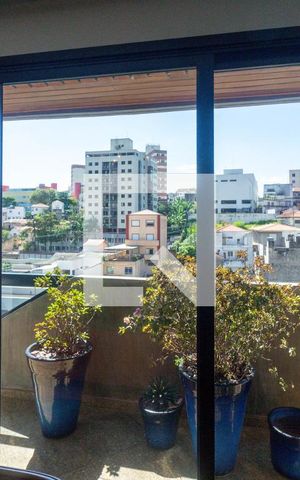 Apartamento à venda com 176m², 3 quartos e 3 vagas Apartamento à venda com 176m², 3 quartos e 3 vagasVaranda