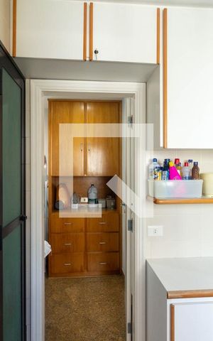 Apartamento à venda com 176m², 3 quartos e 3 vagas Apartamento à venda com 176m², 3 quartos e 3 vagasArea de serviço