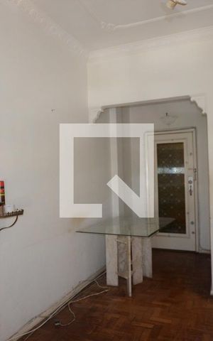 Apartamento à venda com 70m², 2 quartos e 1 vagaSala