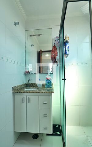 Apartamento à venda com 64m², 2 quartos e 1 vagaSuíte 1 - Banheiro do Quarto 1