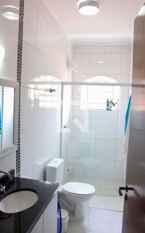 Casa para alugar com 190m², 3 quartos e 2 vagas Casa para alugar com 190m², 3 quartos e 2 vagasBanheiro 2