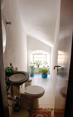 Casa para alugar com 190m², 3 quartos e 2 vagas Casa para alugar com 190m², 3 quartos e 2 vagasBanheiro 2