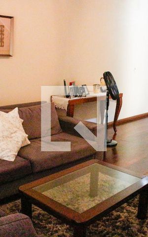 Casa para alugar com 190m², 3 quartos e 2 vagas Casa para alugar com 190m², 3 quartos e 2 vagasSala