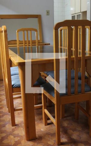 Casa à venda com 150m², 2 quartos e 2 vagasSala