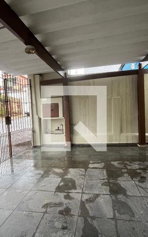 Casa à venda com 150m², 2 quartos e 2 vagas Casa à venda com 150m², 2 quartos e 2 vagasGaragem