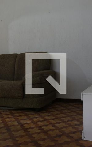 Casa à venda com 150m², 2 quartos e 2 vagasSala