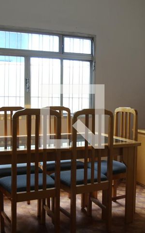 Casa à venda com 150m², 2 quartos e 2 vagasSala