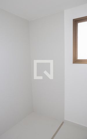 Apartamento para alugar com 180m², 4 quartos e 3 vagas Apartamento para alugar com 180m², 4 quartos e 3 vagasBanheiro da Suíte 1