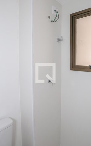 Apartamento para alugar com 180m², 4 quartos e 3 vagas Apartamento para alugar com 180m², 4 quartos e 3 vagasBanheiro de serviço