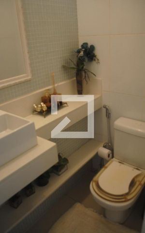 Apartamento para alugar com 196m², 5 quartos e 2 vagasBanheiro Social