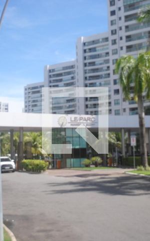 Apartamento para alugar com 196m², 5 quartos e 2 vagasFachada e portaria