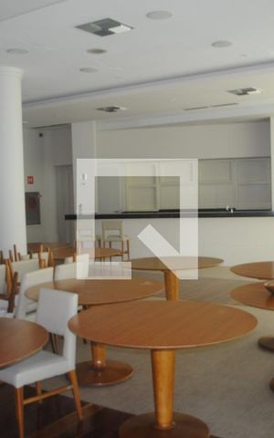 Apartamento para alugar com 196m², 5 quartos e 2 vagasÁrea comum - Salão de festas