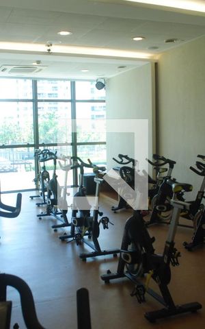 Apartamento para alugar com 196m², 5 quartos e 2 vagasSpinner