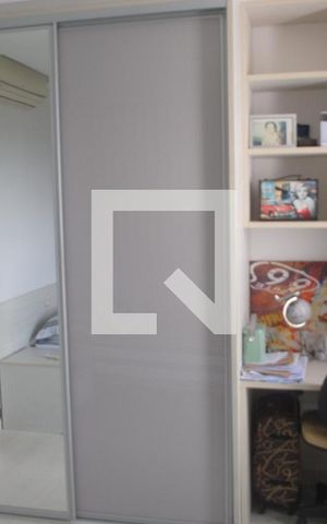 Apartamento para alugar com 196m², 5 quartos e 2 vagasQuarto 4