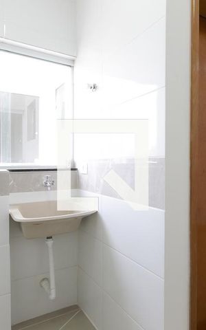 Apartamento para alugar com 43m², 2 quartos e sem vaga Apartamento para alugar com 43m², 2 quartos e sem vagaÁrea de Serviço