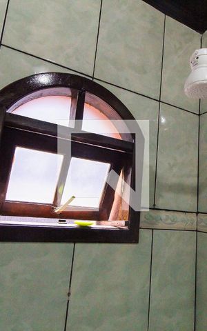 Casa à venda com 200m², 3 quartos e 2 vagas Casa à venda com 200m², 3 quartos e 2 vagasSuíte 1