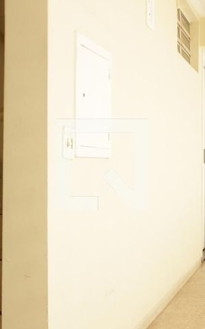Apartamento para alugar com 66m², 2 quartos e 1 vagaCorredor andar