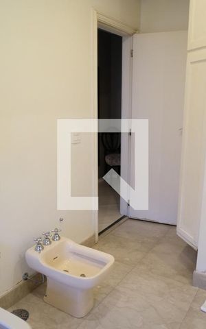Casa à venda com 450m², 5 quartos e 3 vagasBanheiro da Suíte 3