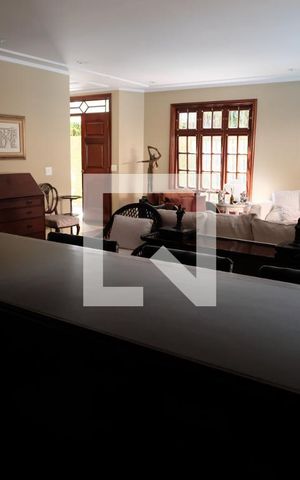 Casa à venda com 450m², 5 quartos e 3 vagasSala 1
